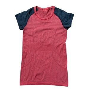 Lululemon Short Sleeve Swiftly Shirt Size 6